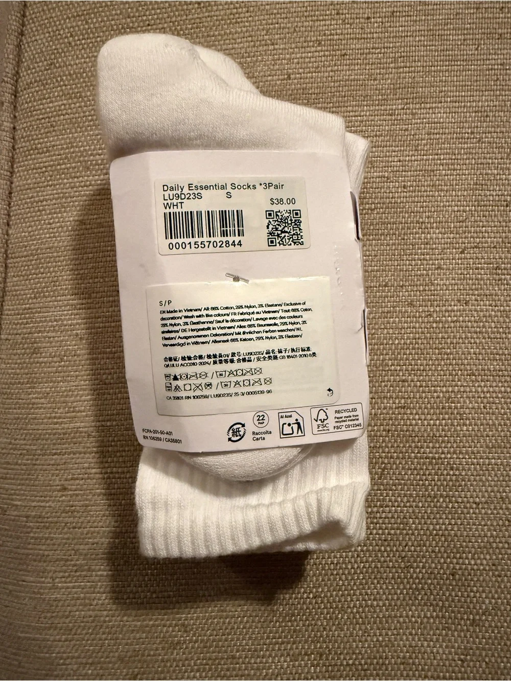 NWT Lululemon Daily Essential Socks